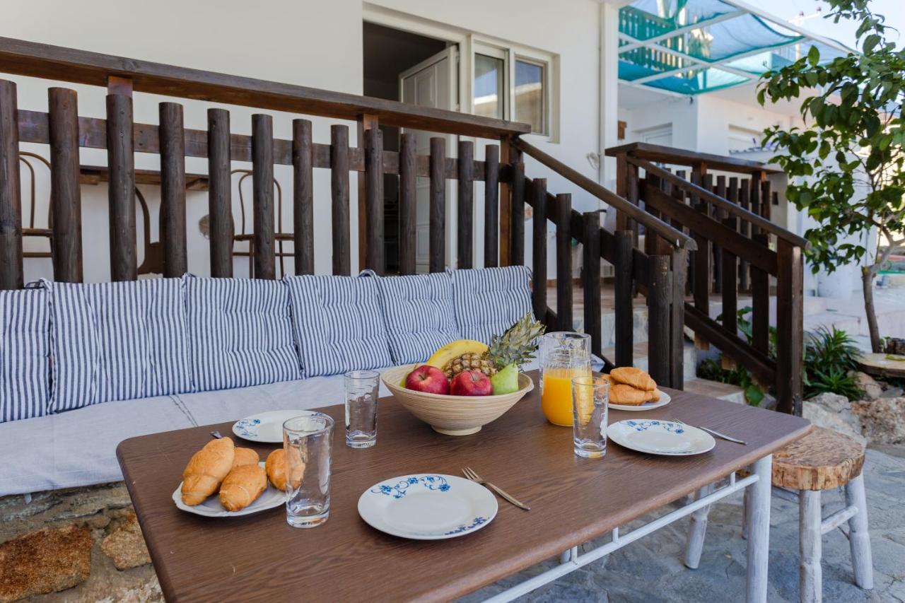 Christos Studios And Family Apartments Stegna ภายนอก รูปภาพ
