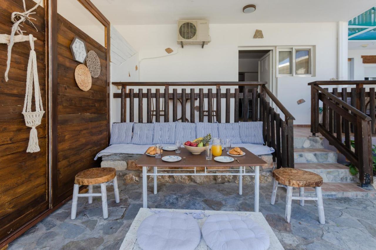 Christos Studios And Family Apartments Stegna ภายนอก รูปภาพ