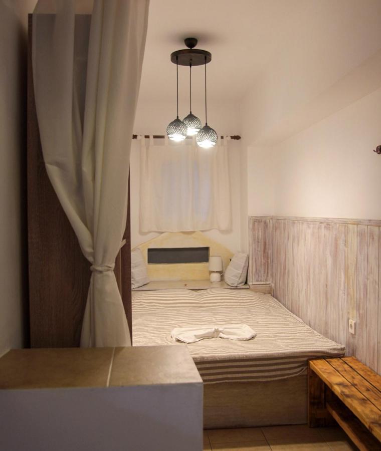 Christos Studios And Family Apartments Stegna ภายนอก รูปภาพ