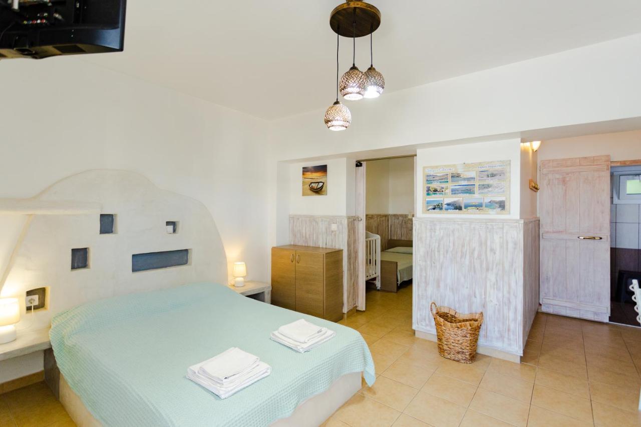 Christos Studios And Family Apartments Stegna ภายนอก รูปภาพ