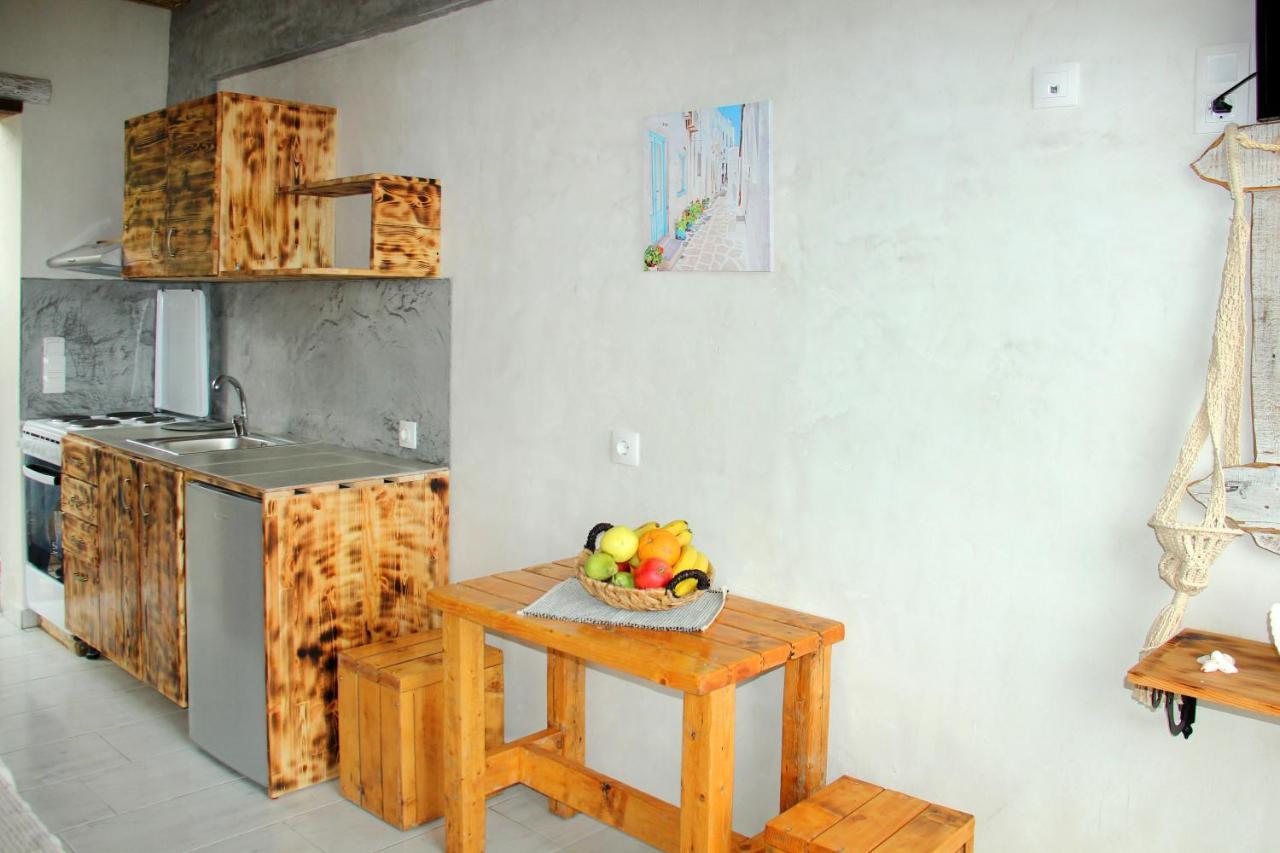 Christos Studios And Family Apartments Stegna ภายนอก รูปภาพ